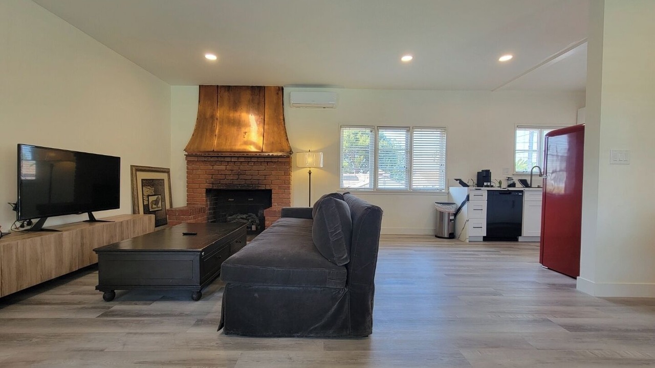 Photo of Livingroom in West Covina
