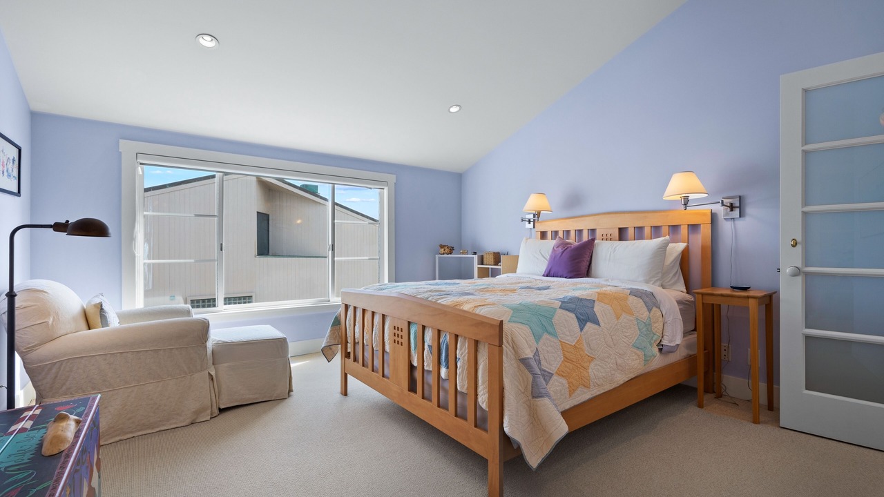Photo of Bedroom in Hollywood Beach