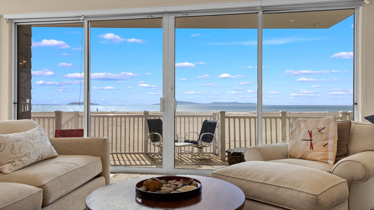 Photo of Livingroom in Hollywood Beach