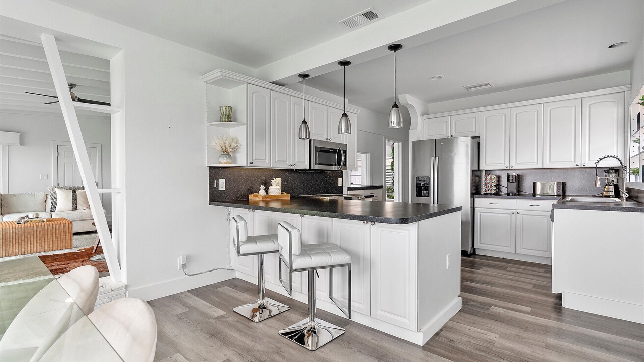 Photo of Kitchen in Lauderdale Beach