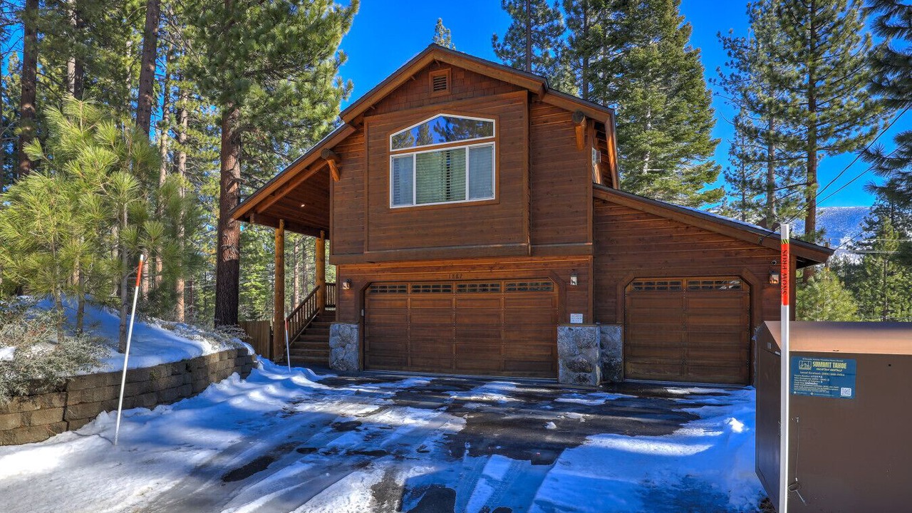 Photo of Outdoor in Country Club Estates