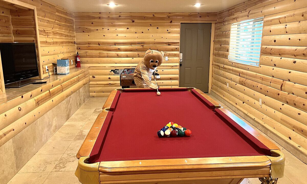 Photo of Bedroom in Country Club Estates