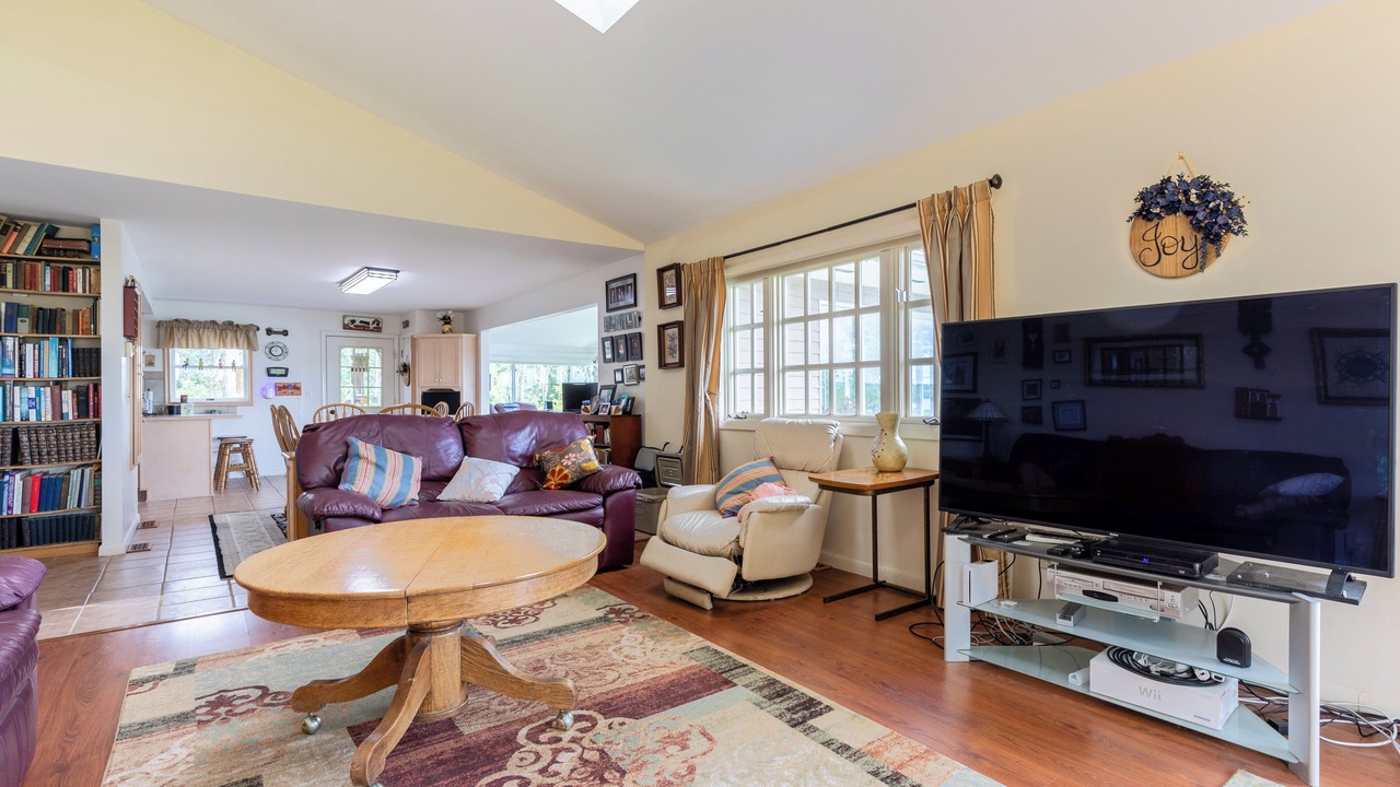 Photo of Livingroom in Holcomb