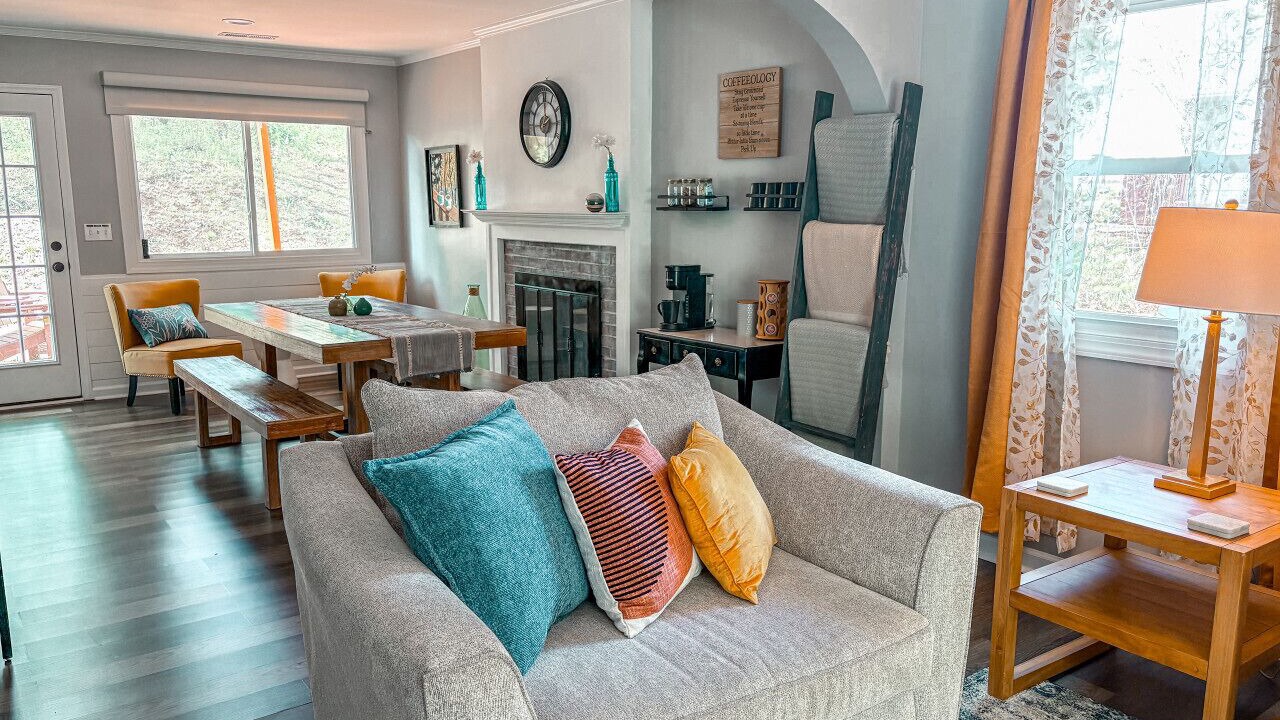 Photo of Livingroom in Greensboro
