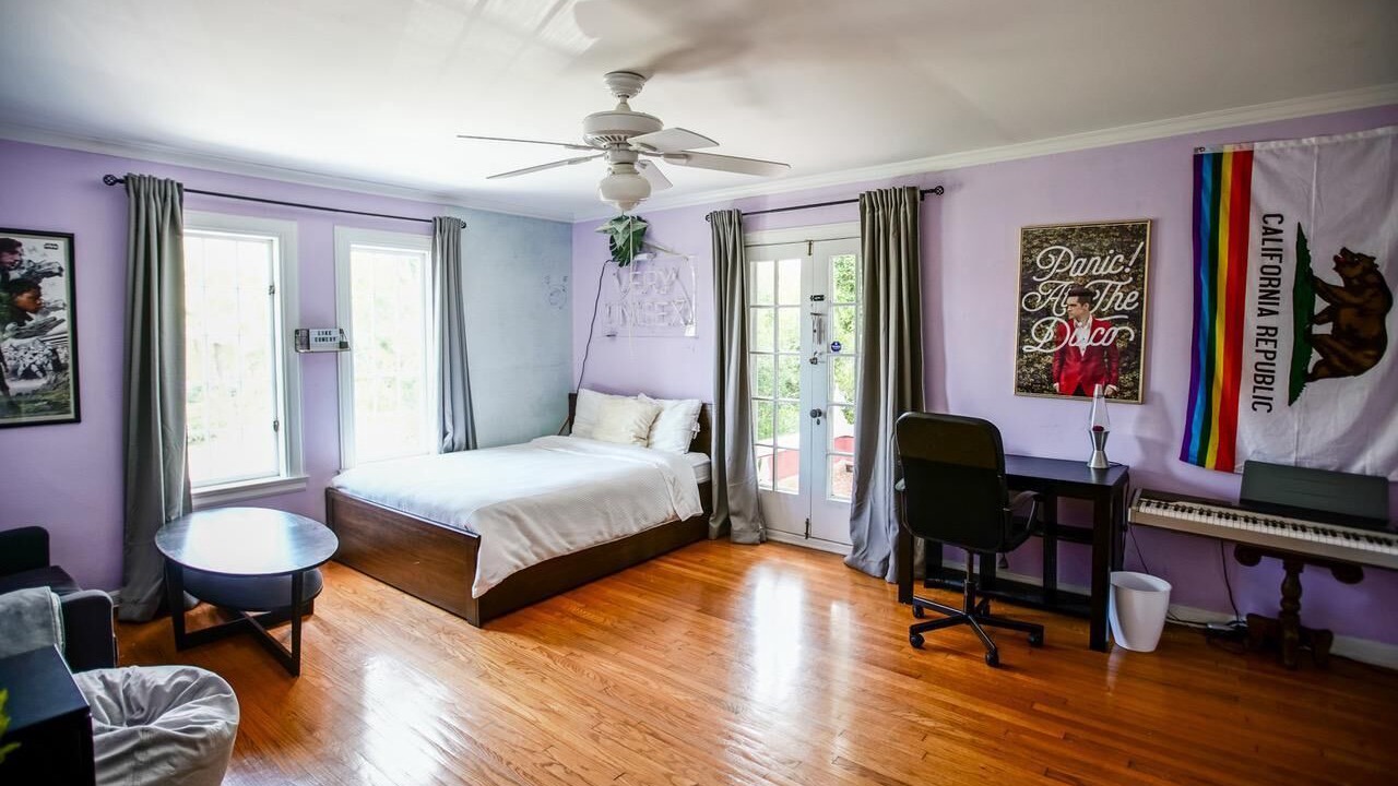 Photo of Bedroom in Greater Wilshire - Hancock Park