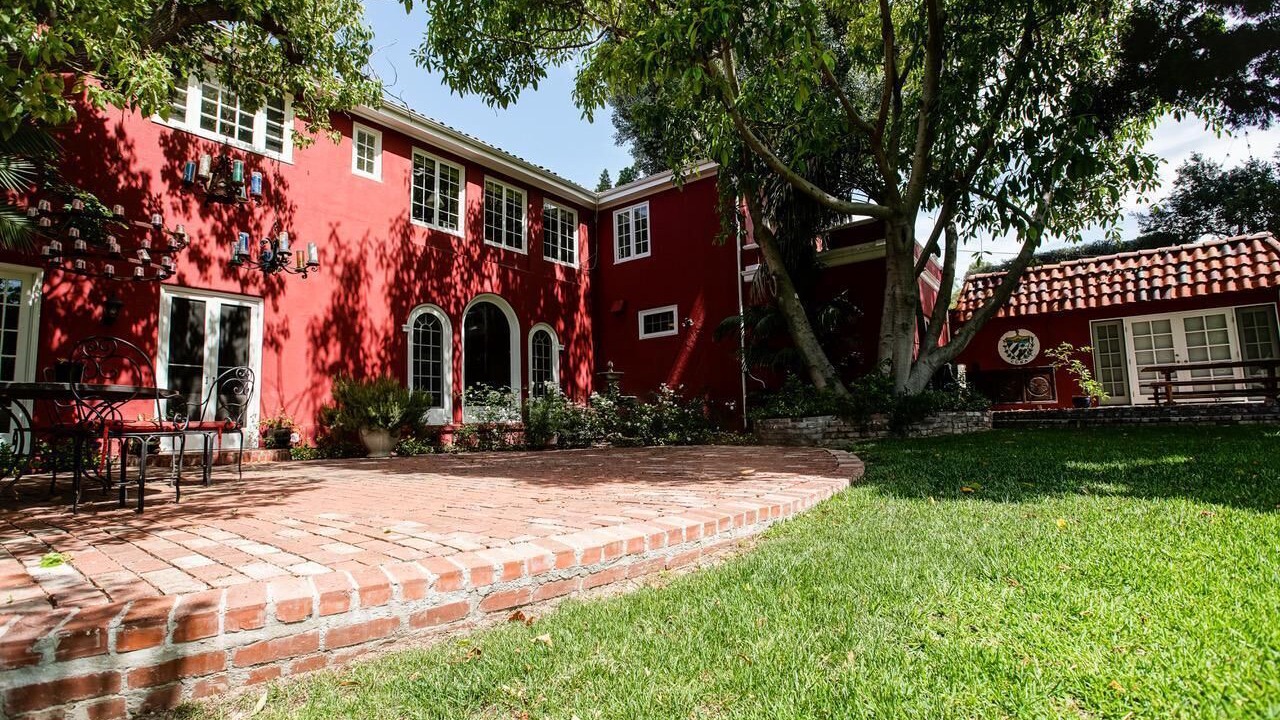 Photo of Outdoor in Greater Wilshire - Hancock Park