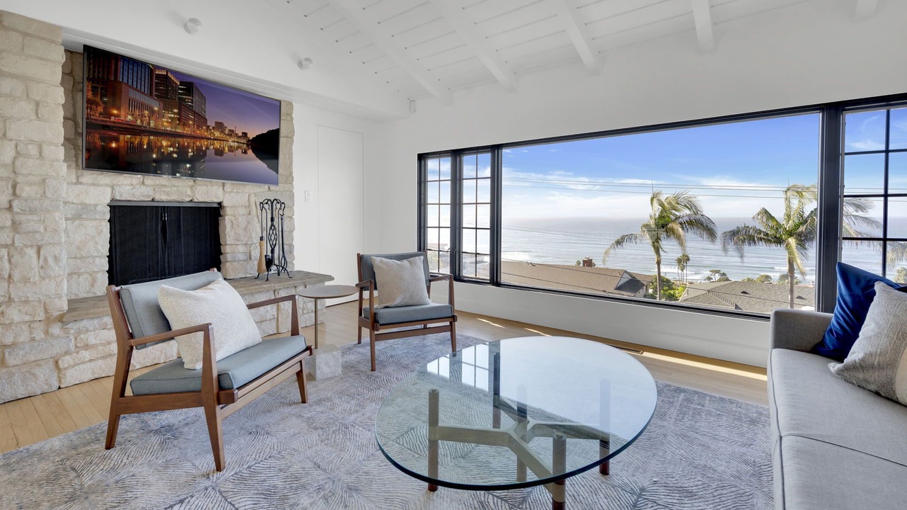 Photo of Livingroom in Sunset Cliffs