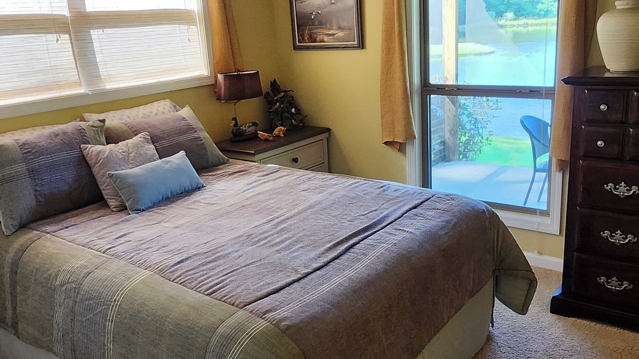 Photo of Bedroom in Jemison