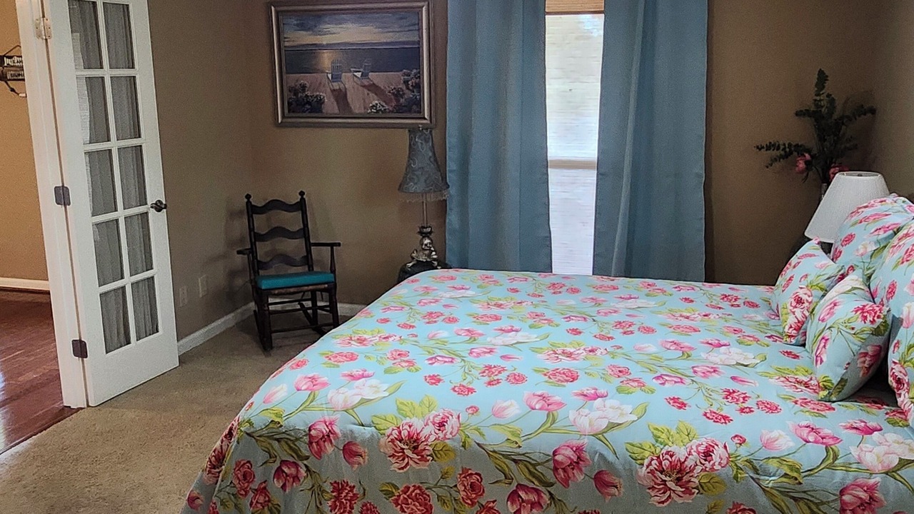 Photo of Bedroom in Jemison