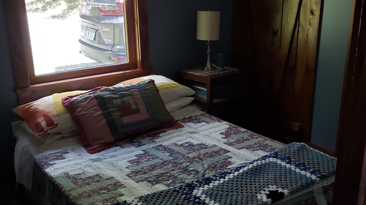 Photo of Bedroom in Keuka Park