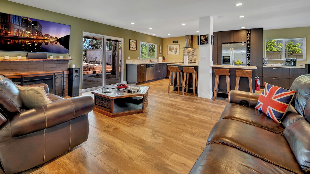 Photo of Livingroom in Ivey Ranch - Rancho Del Oro