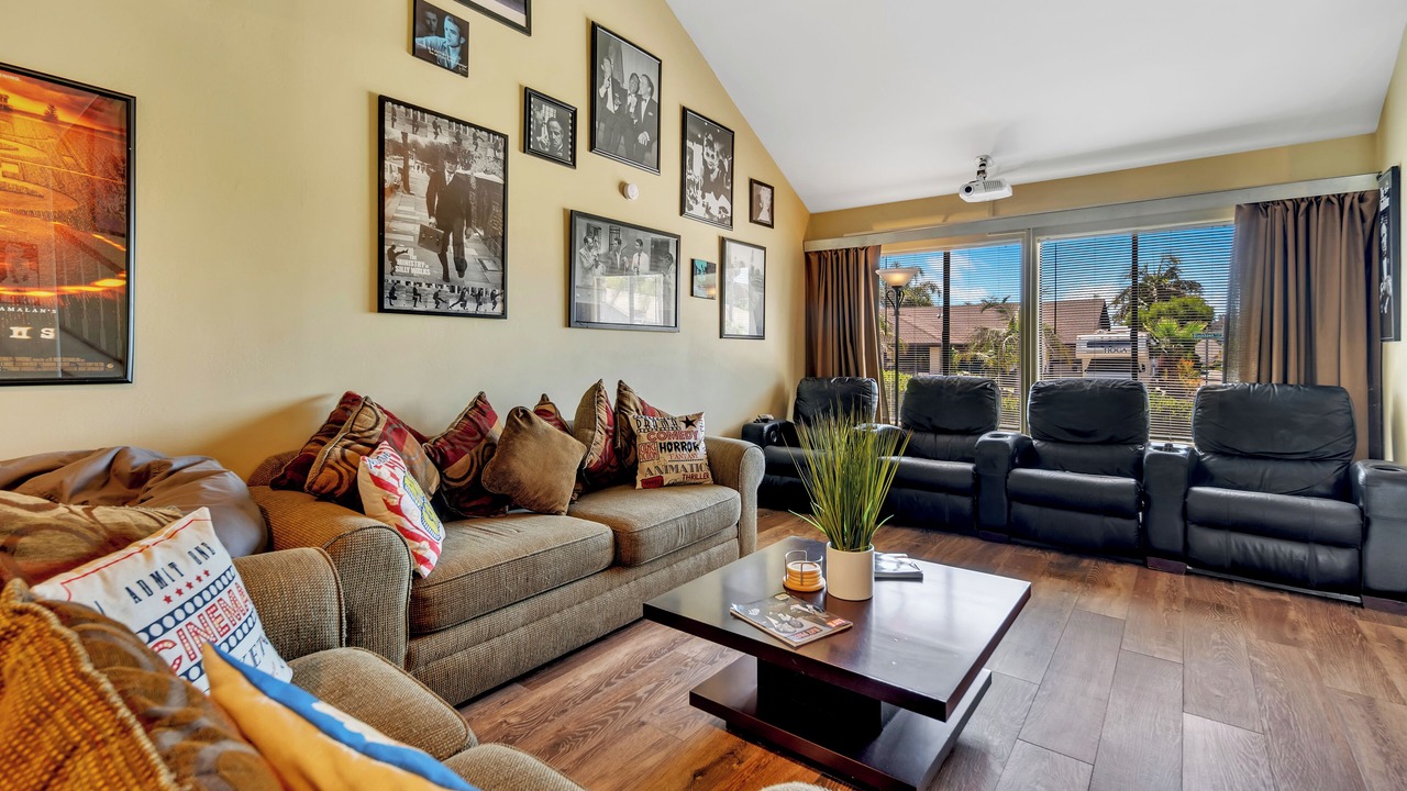 Photo of Livingroom in Ivey Ranch - Rancho Del Oro