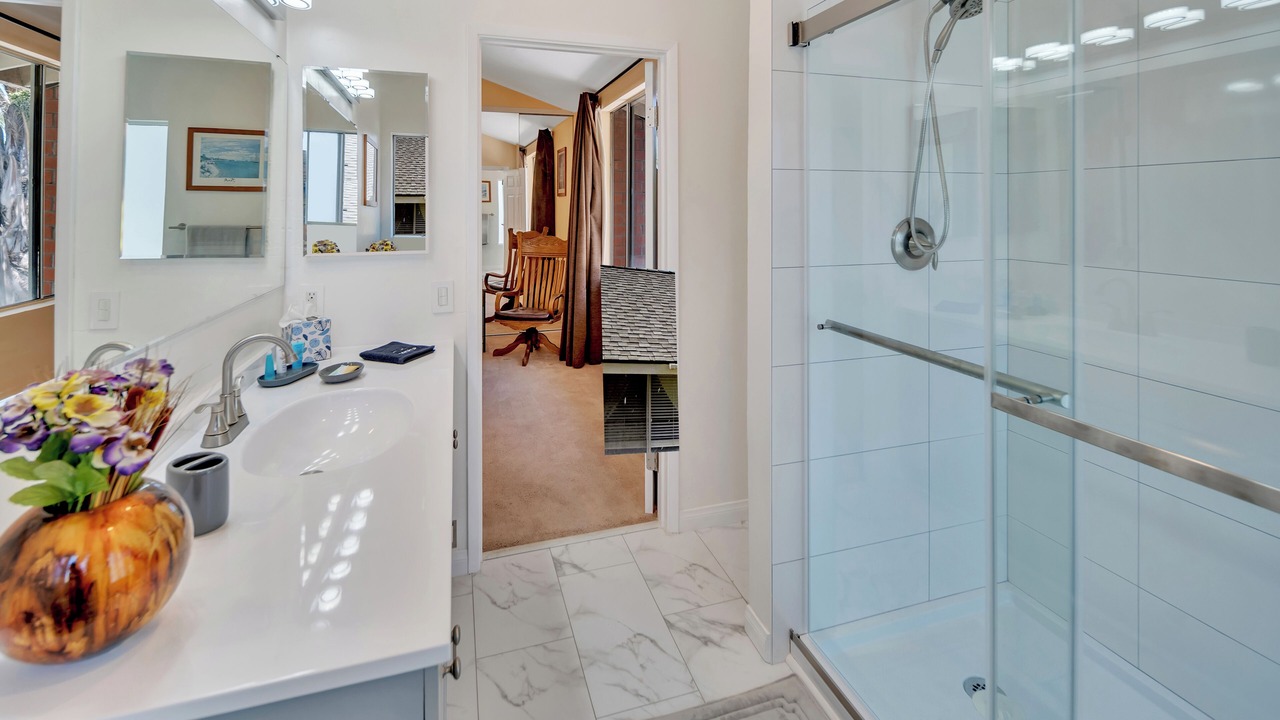 Photo of Bathroom in Ivey Ranch - Rancho Del Oro