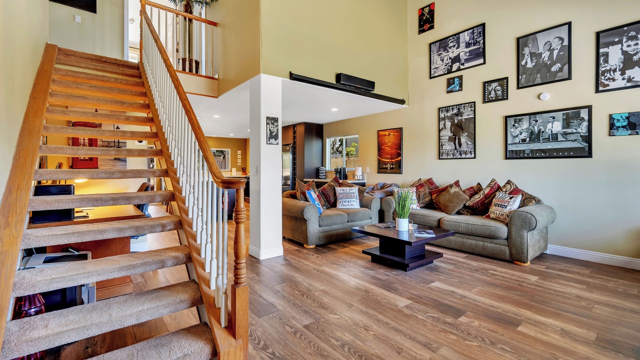 Photo of Livingroom in Ivey Ranch - Rancho Del Oro
