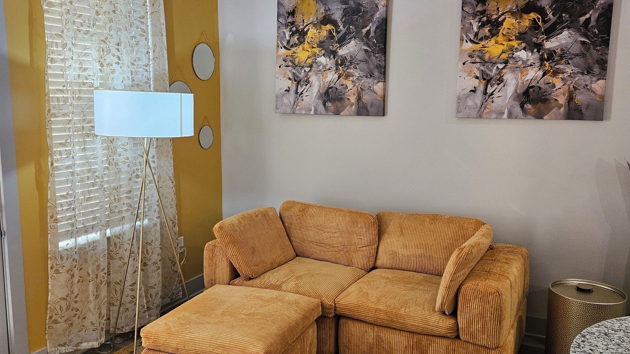 Photo of Livingroom in Five Points South