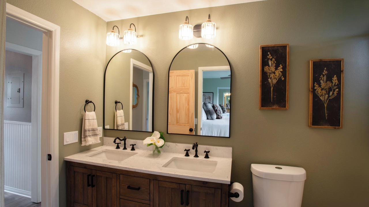 Photo of Bathroom in Santa Ana Heights