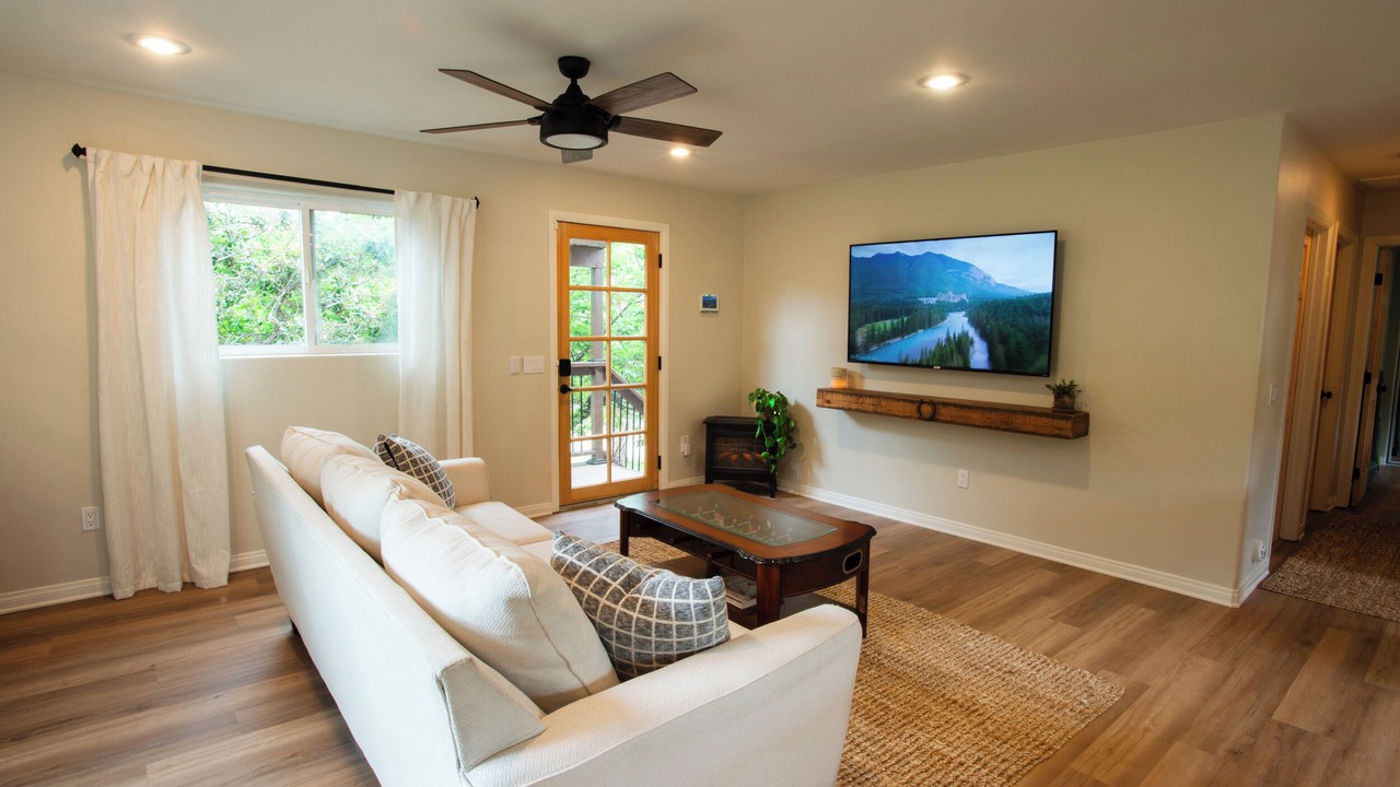 Photo of Livingroom in Santa Ana Heights