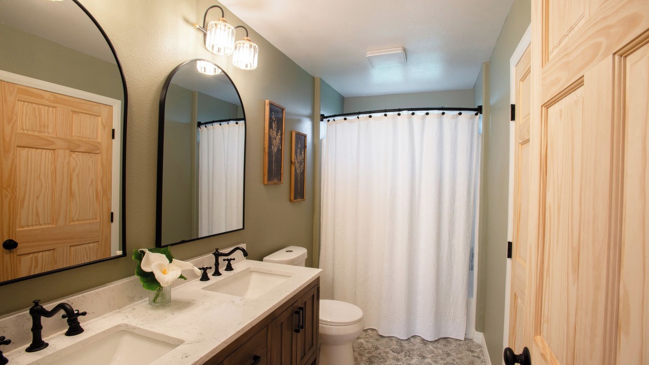 Photo of Bathroom in Santa Ana Heights