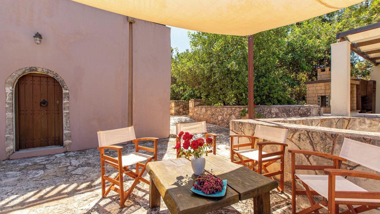 Photo of Outdoor in Pitharion