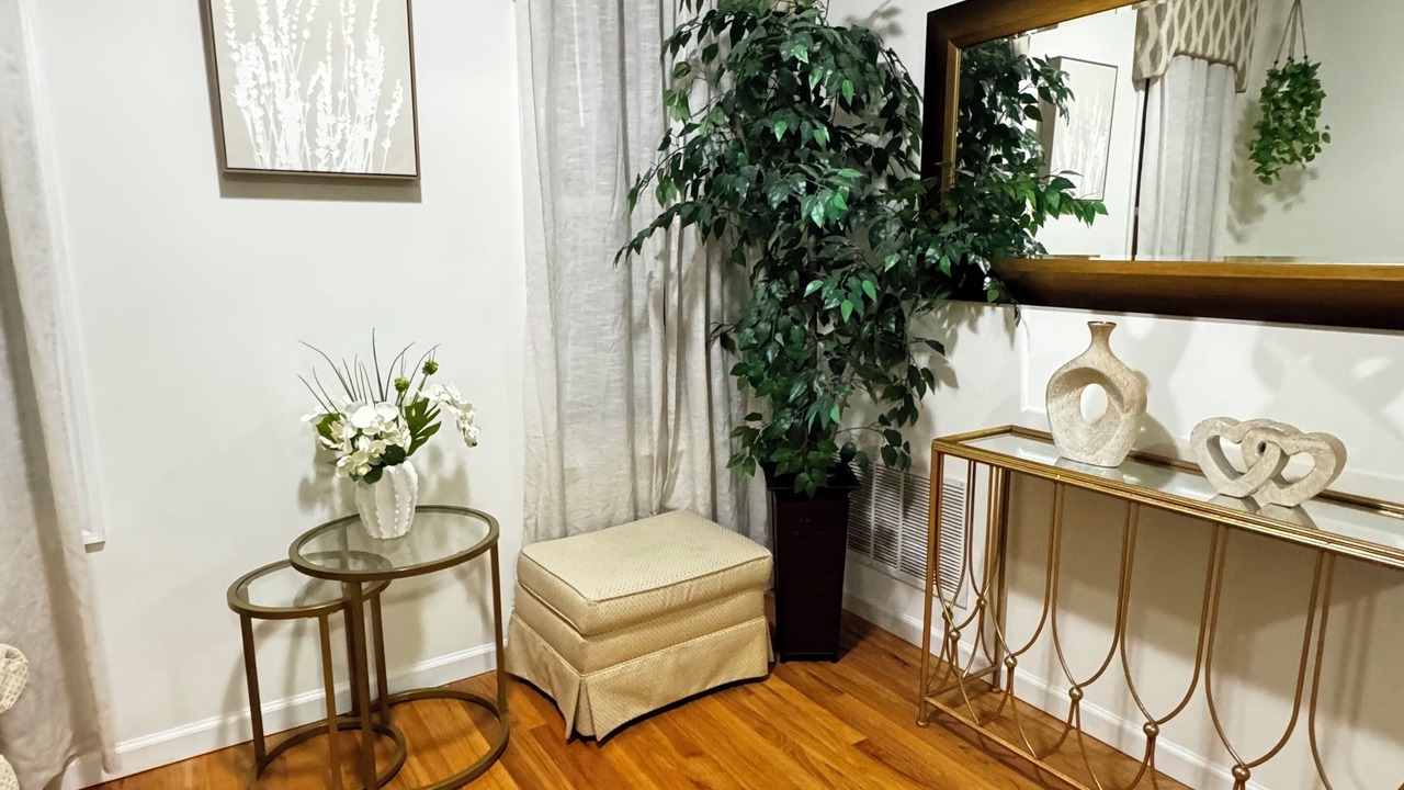Photo of Livingroom in Elizabeth