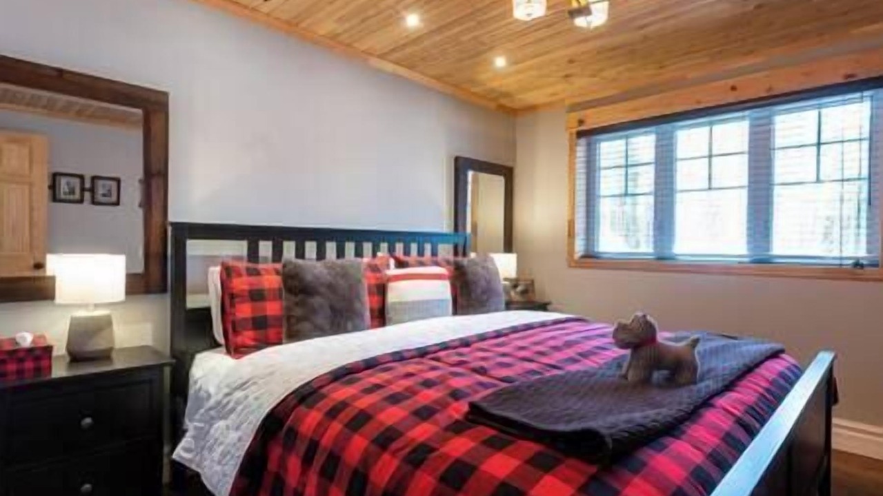 Photo of Bedroom in Saint Aime Des Lacs