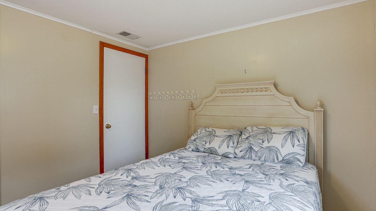 Photo of Bedroom in Beach Haven Gardens