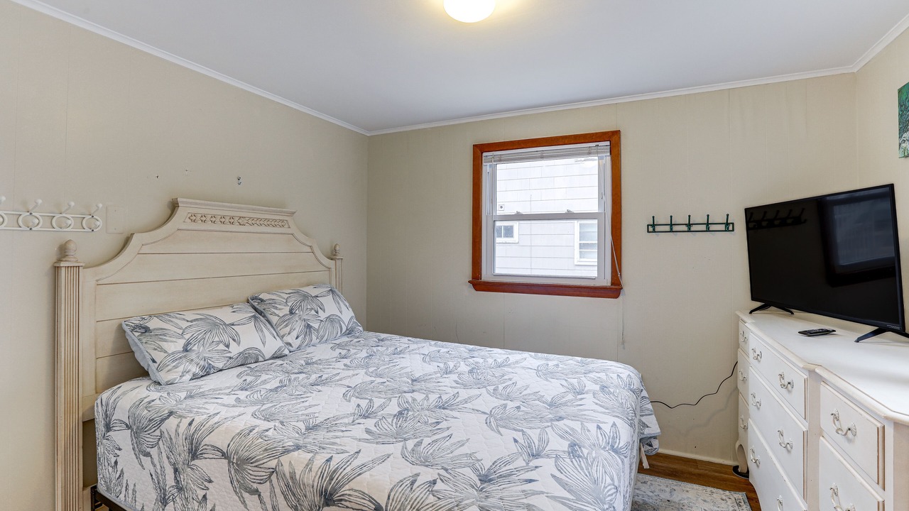 Photo of Bedroom in Beach Haven Gardens