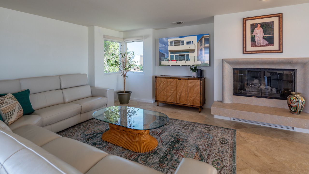 Photo of Livingroom in Silver Strand