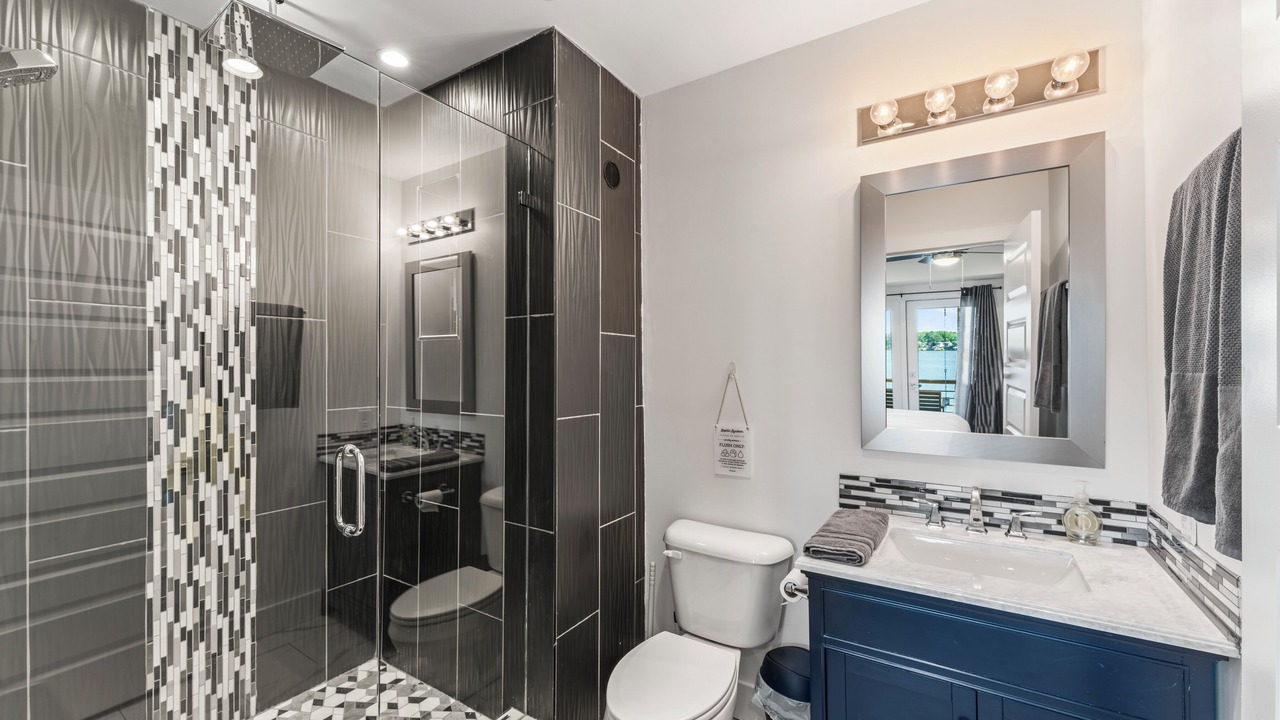 Photo of Bathroom in Talladega