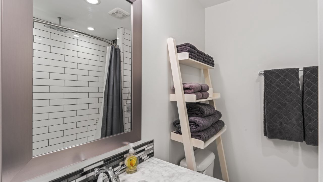 Photo of Bathroom in Talladega