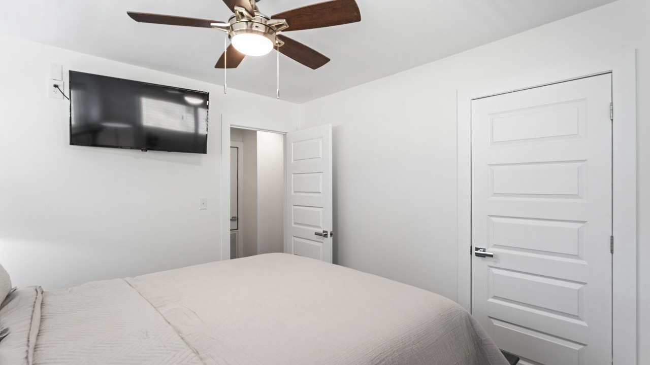 Photo of Bedroom in Talladega