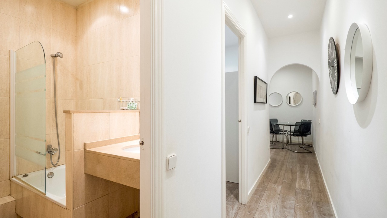 Photo of Bathroom in Poblenou