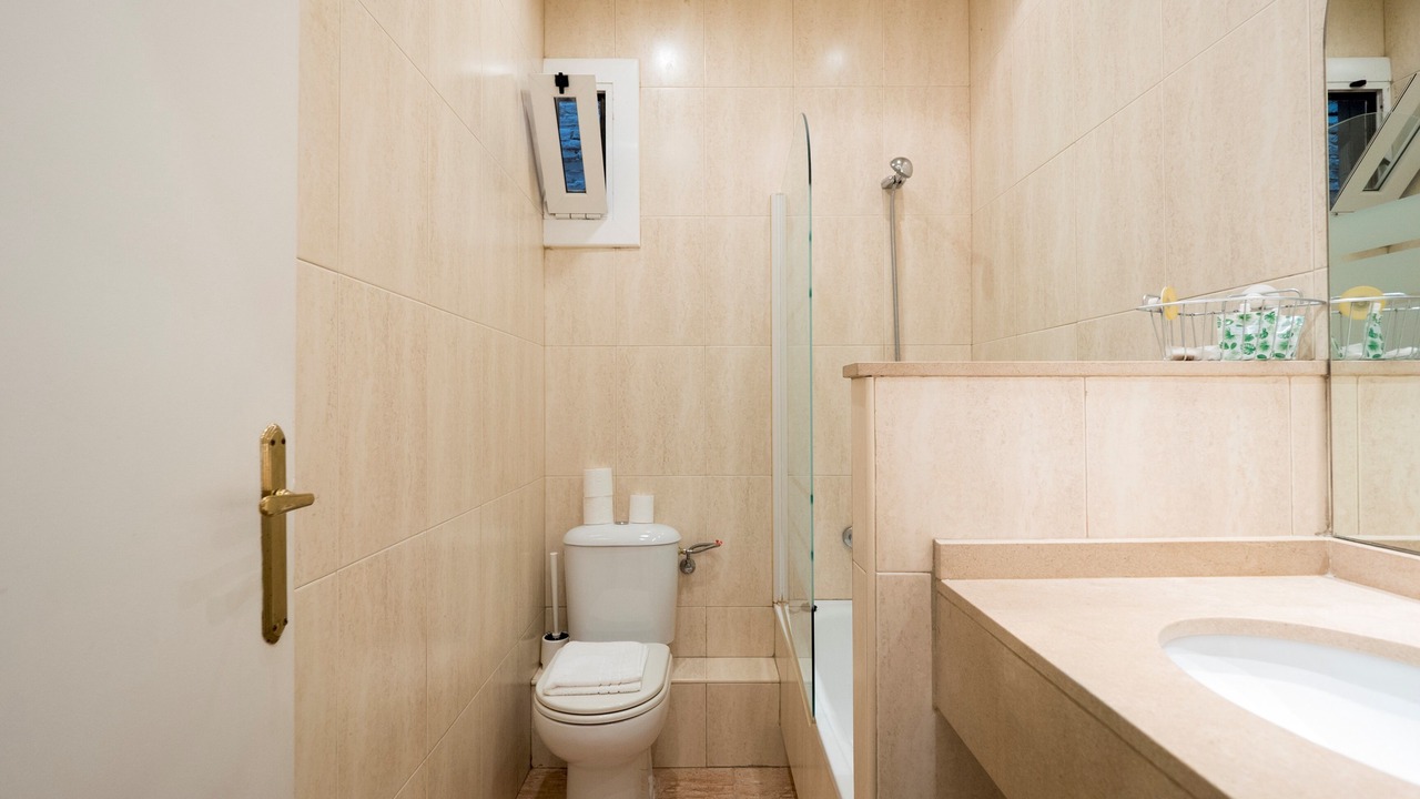 Photo of Bathroom in Poblenou