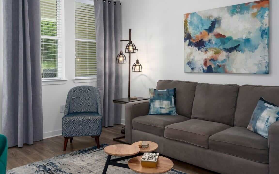 Photo of Livingroom in Pelham
