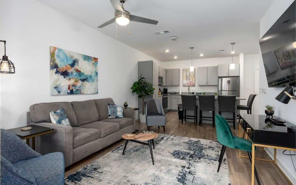 Photo of Livingroom in Pelham