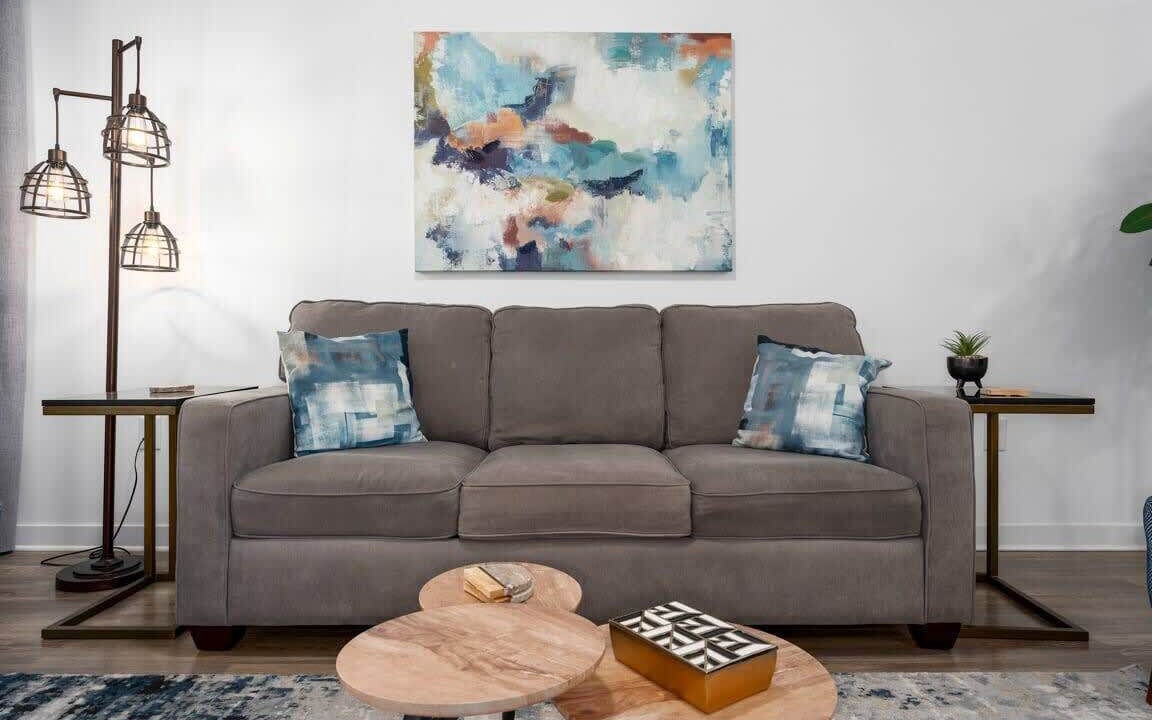 Photo of Livingroom in Pelham