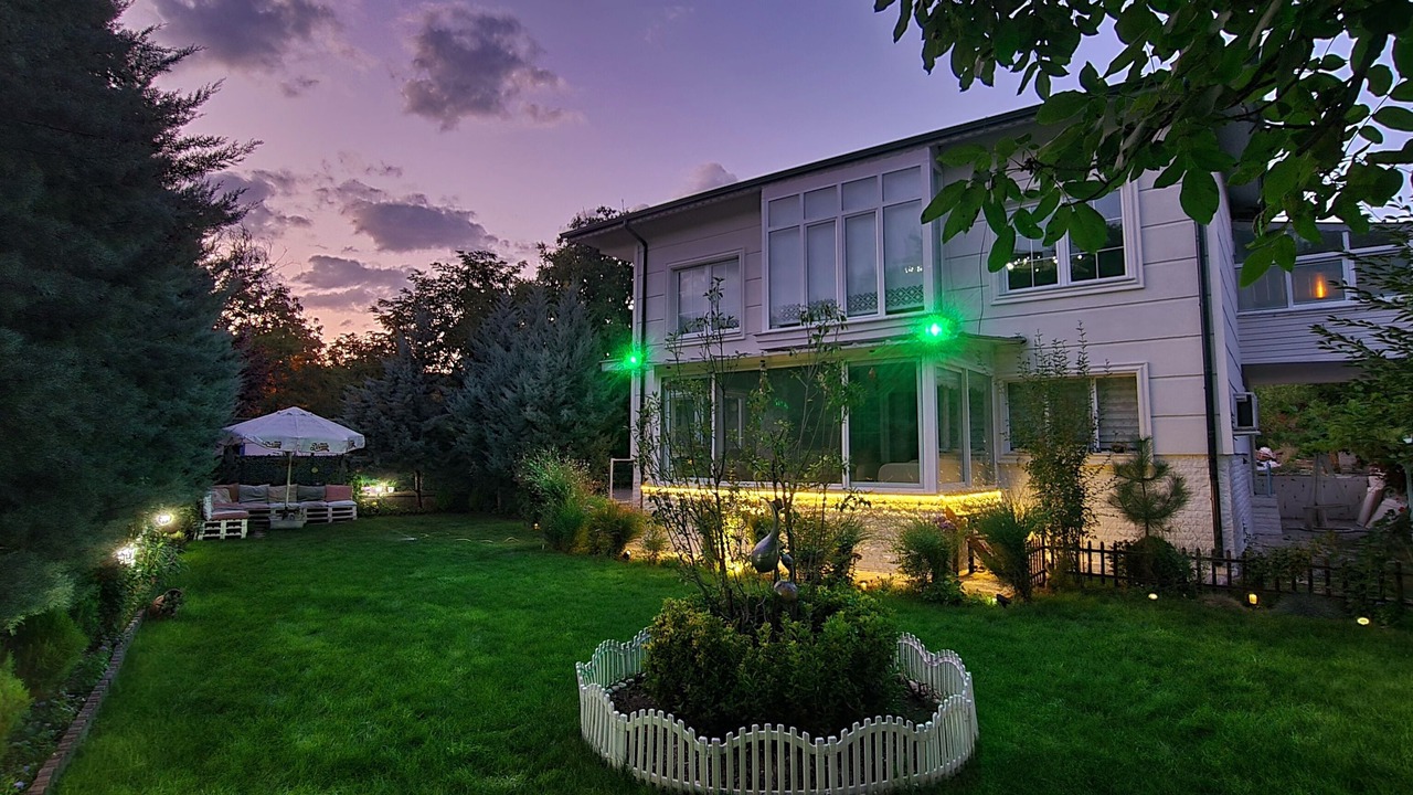 Photo of Outdoor in Nar