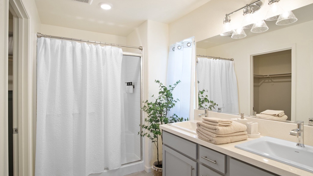 Photo of Bathroom in Merced