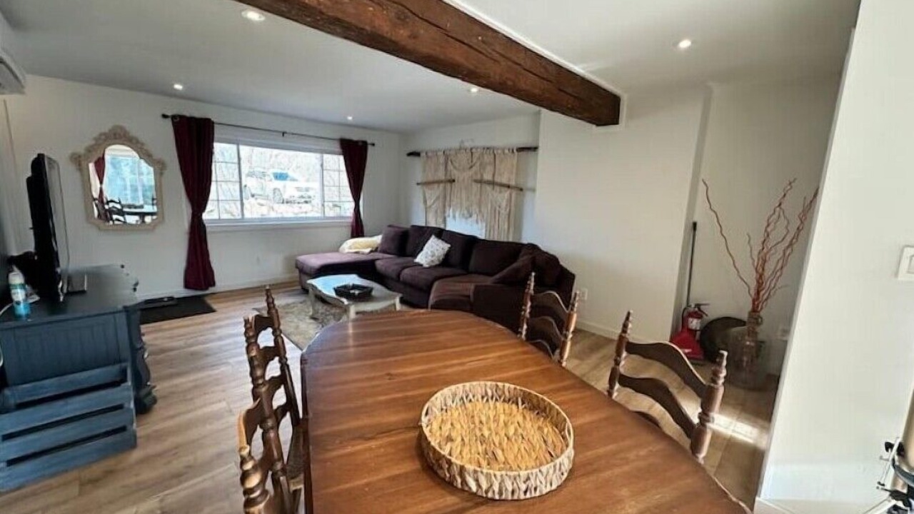 Photo of Livingroom in North Dumfries