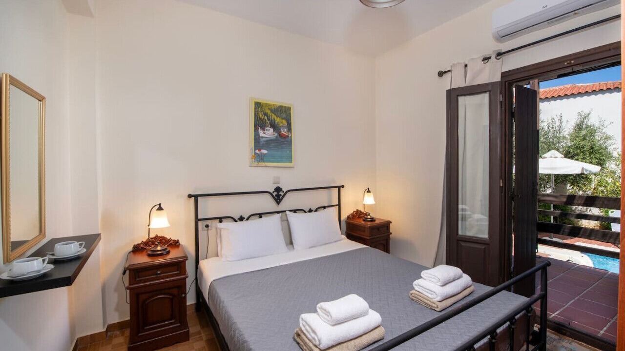 Photo of Bedroom in Douliana