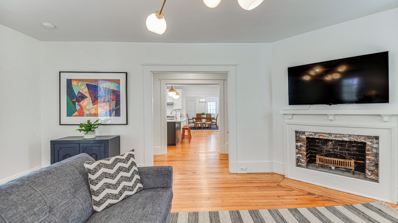 Photo of Livingroom in Elizabeth City