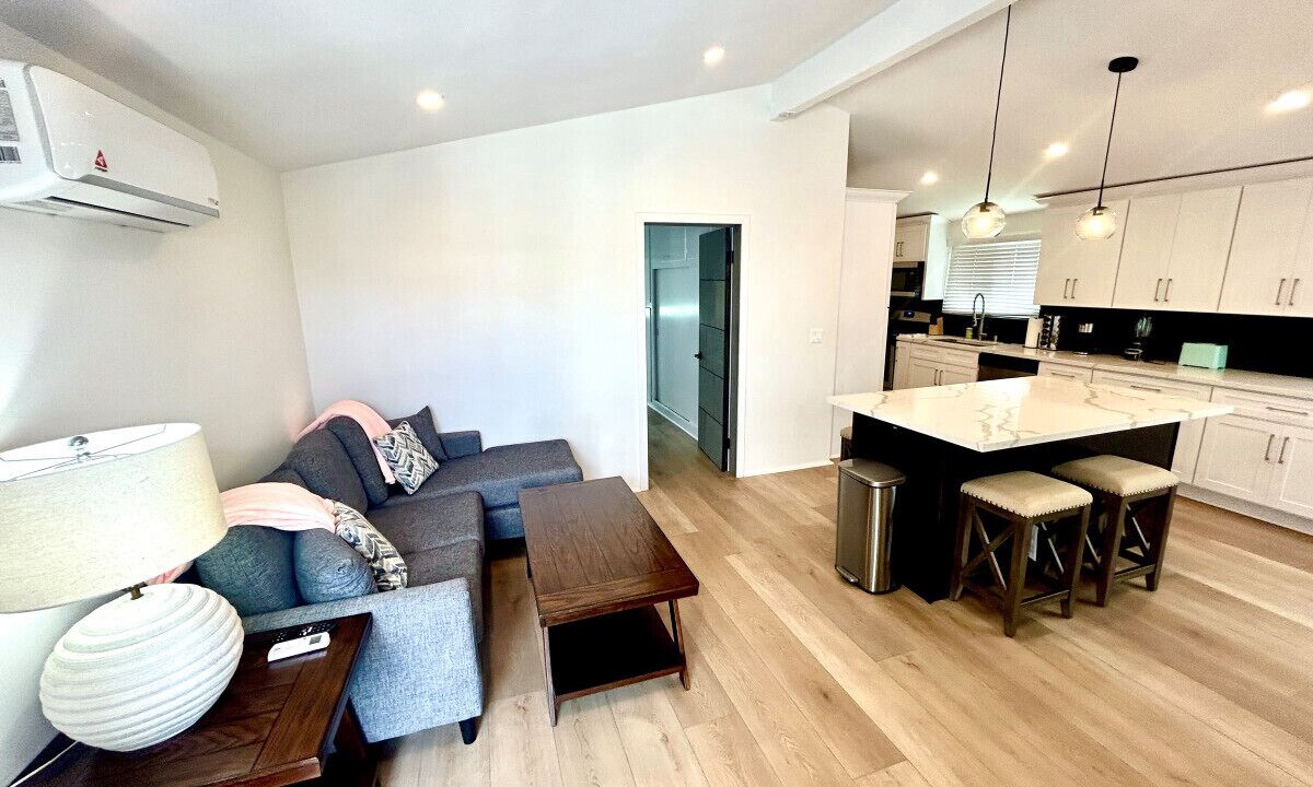 Photo of Livingroom in Corona del Mar