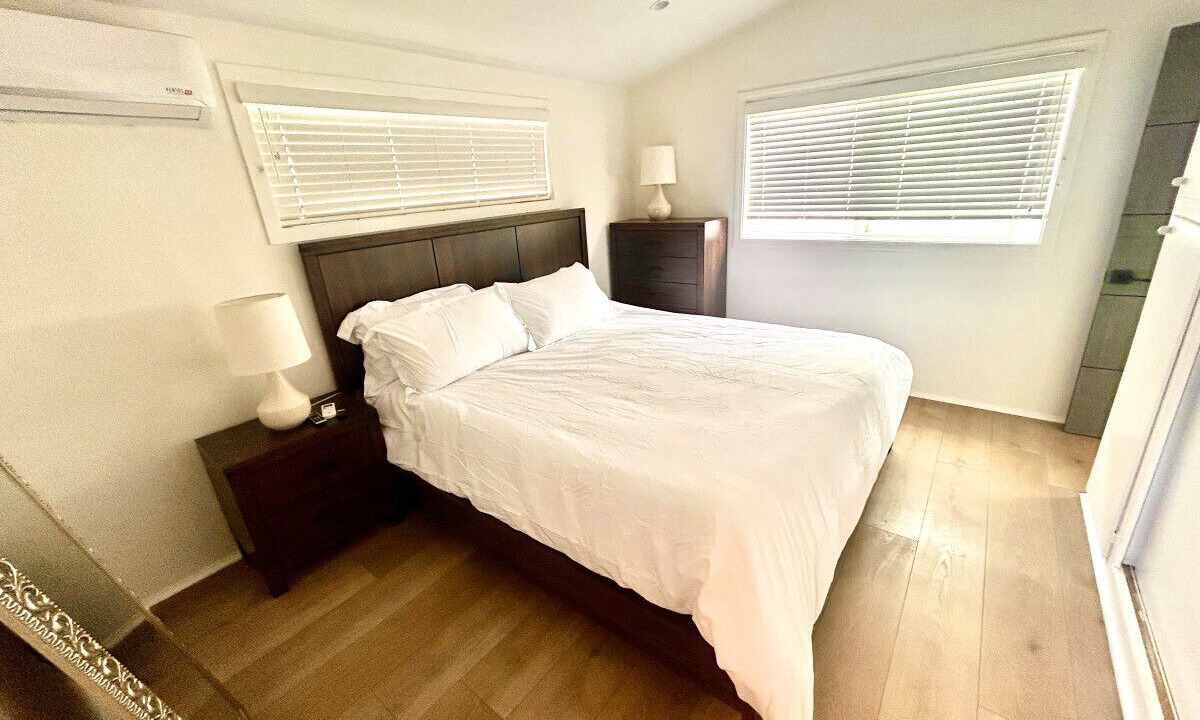 Photo of Bedroom in Corona del Mar