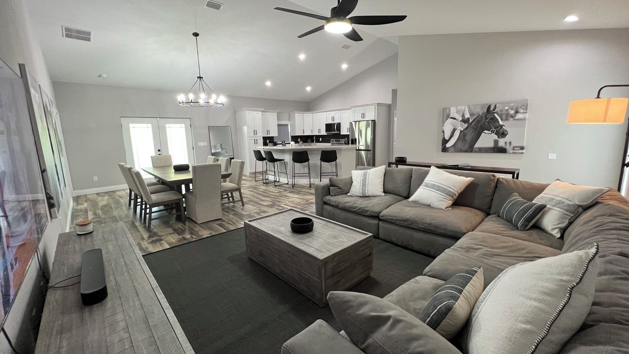 Photo of Livingroom in Fellowship