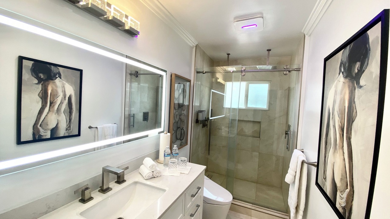 Photo of Bathroom in North Redondo