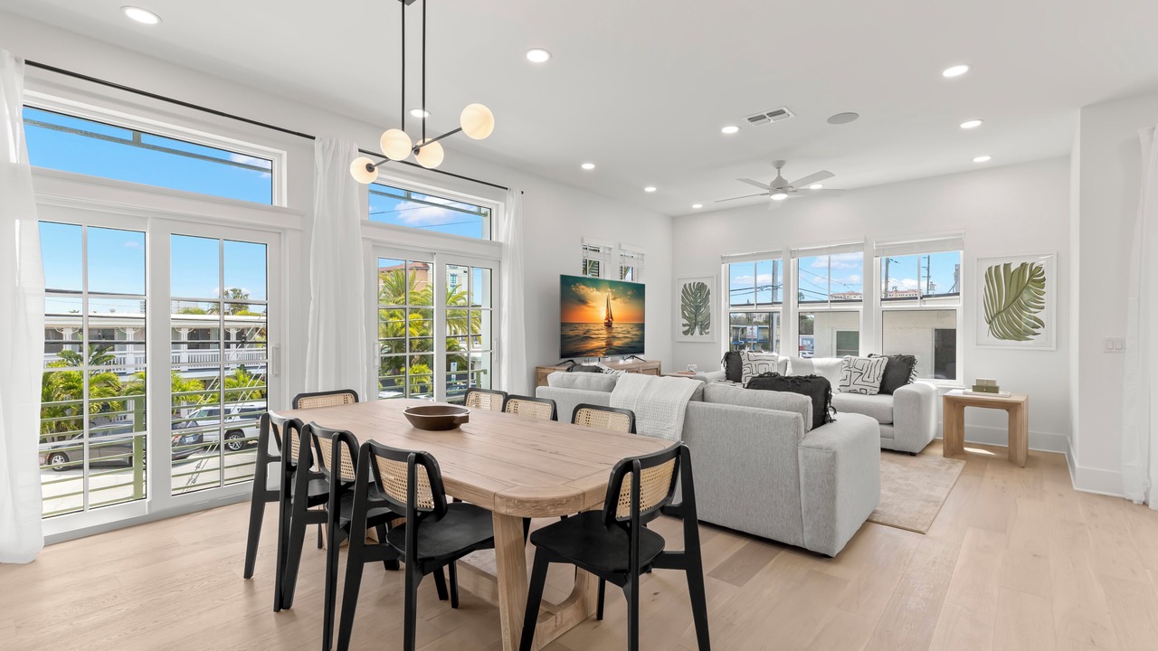 Photo of Livingroom in Clearwater Beach