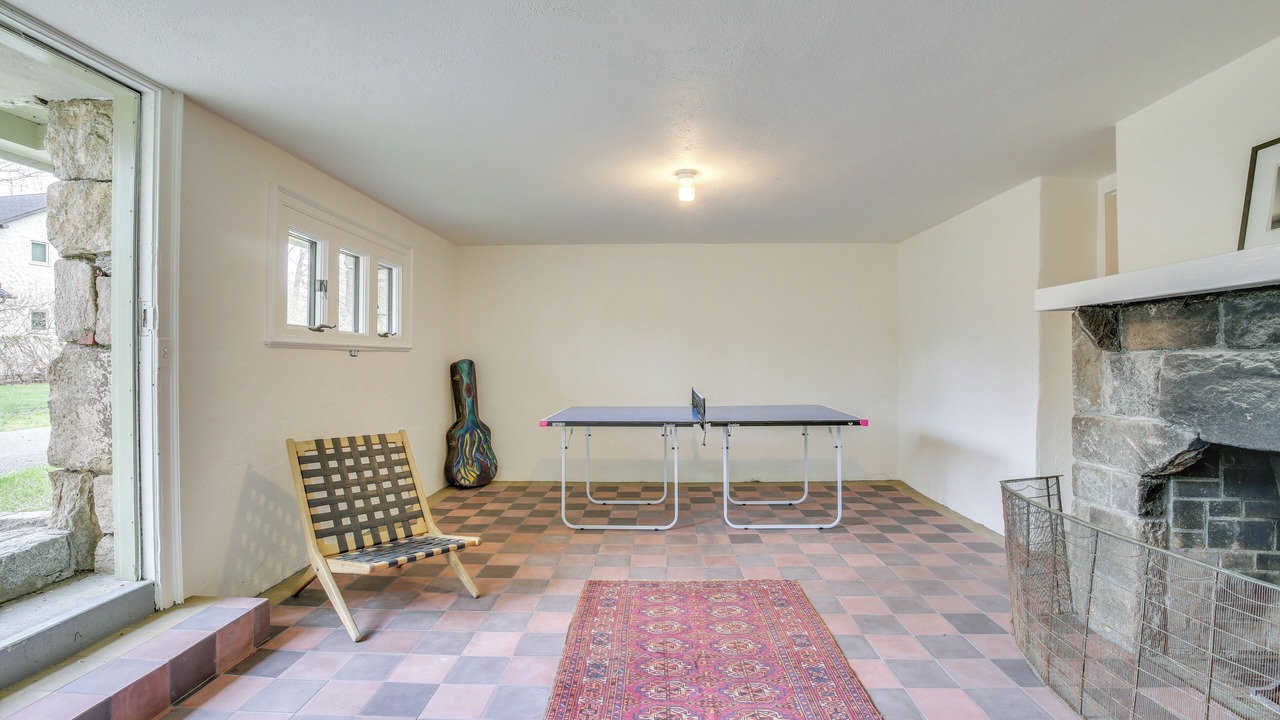 Photo of Bedroom in Cos Cob