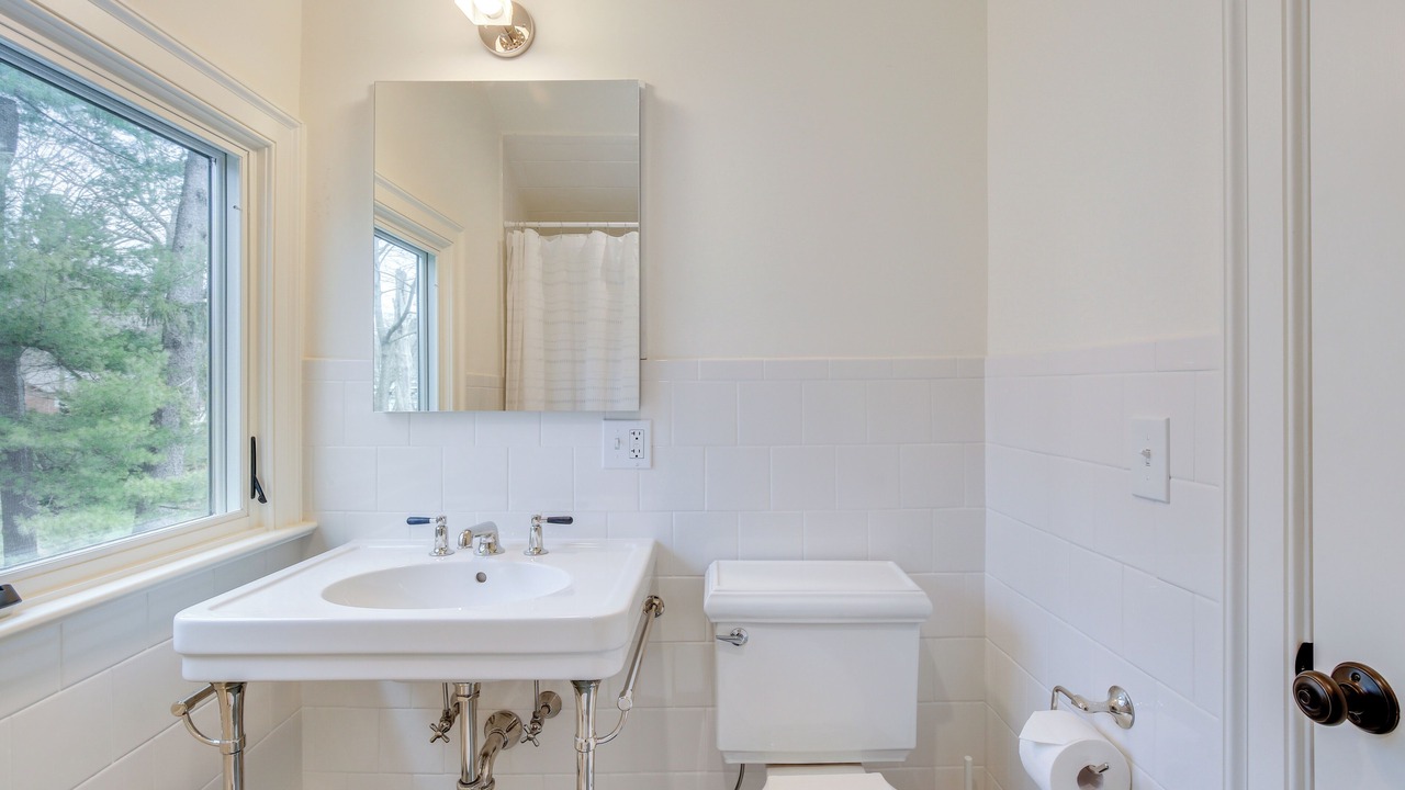 Photo of Bathroom in Cos Cob