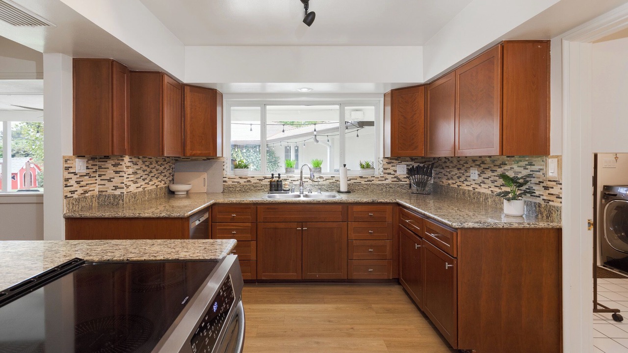 Photo of Kitchen in Morrison - Eldridge Park