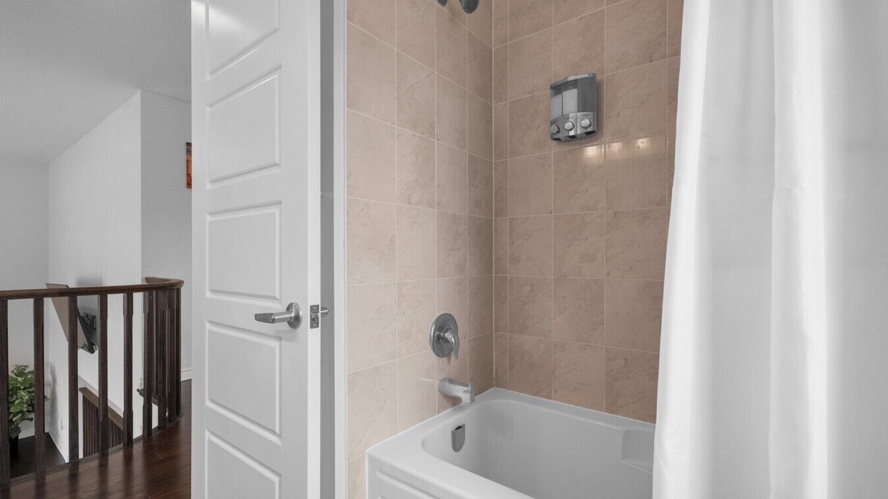 Photo of Bathroom in Doon South
